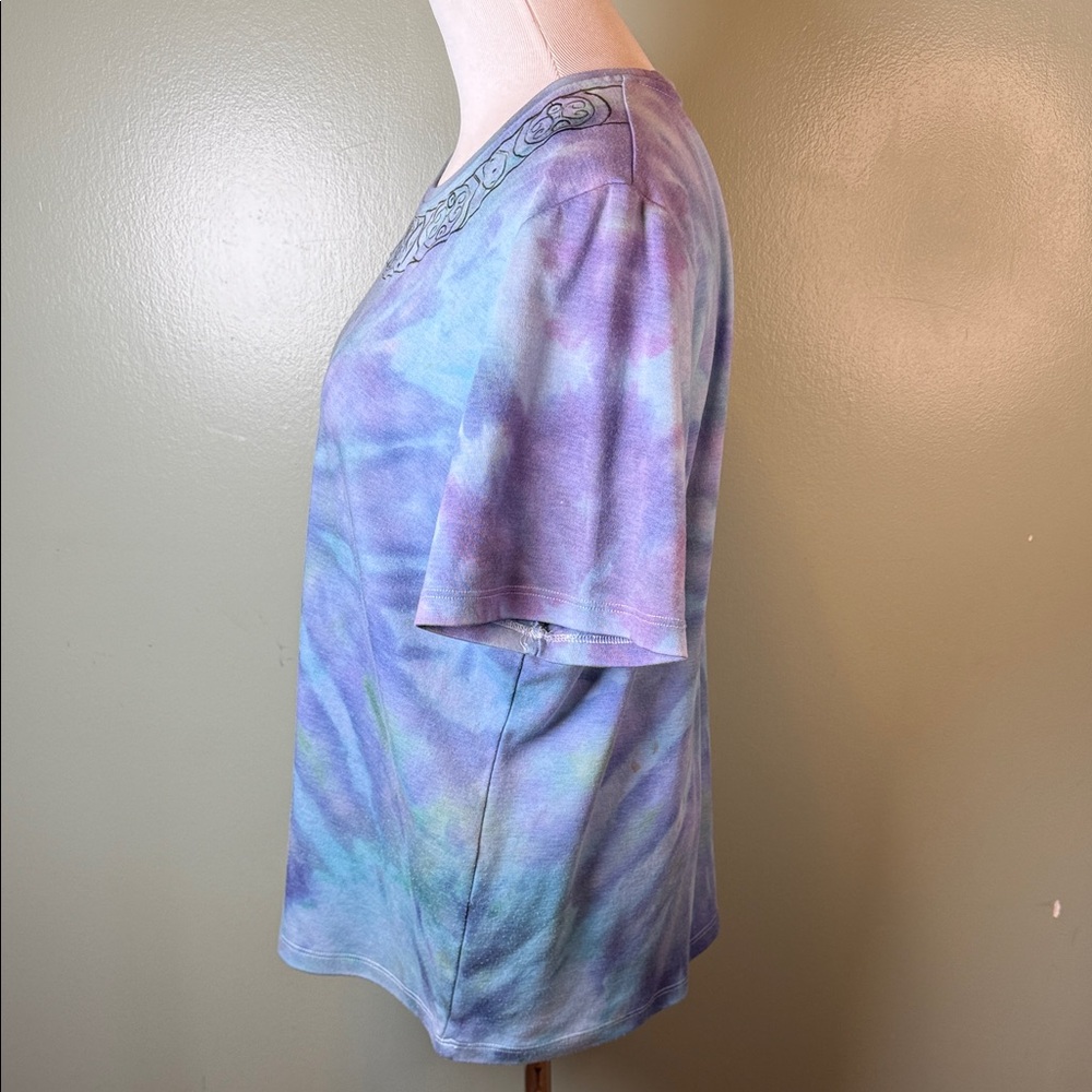 Women's Tie-Dye T-Shirt - Picture 3 of 8
